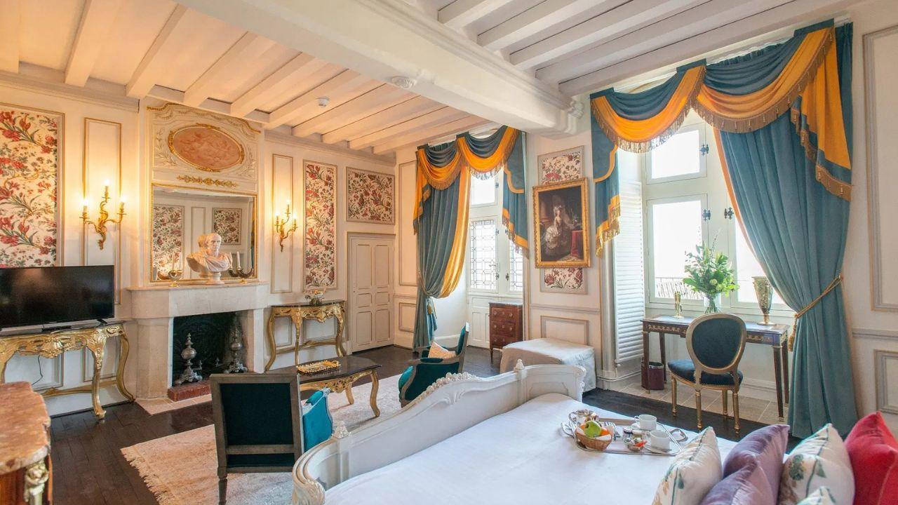 La Maison Younan logo